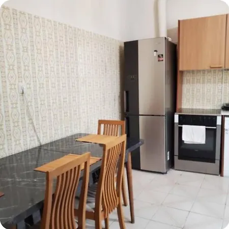 Away From - 3br - 14' Walk To Port Piraeus